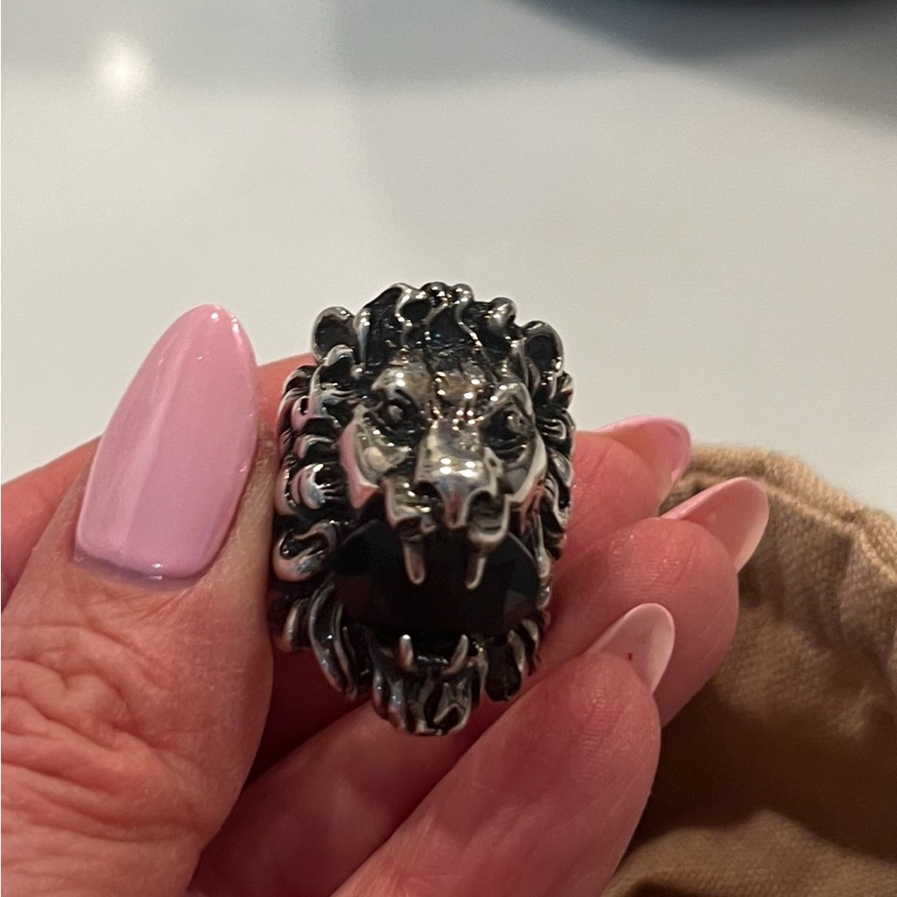 Gucci Silver Lion Ring with Black Stone